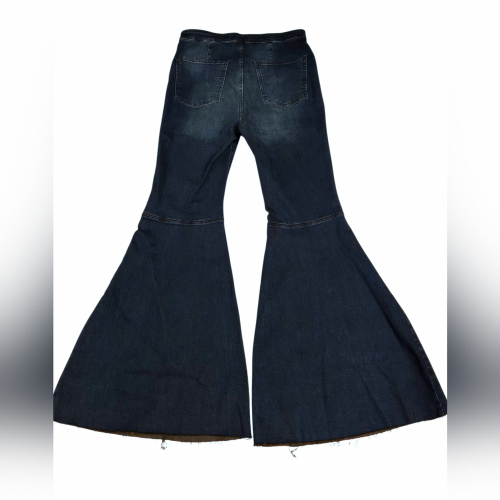 Free People We The Free Flare Bell Bottom Dark Blue Denim Jeans - Picture 4 of 8